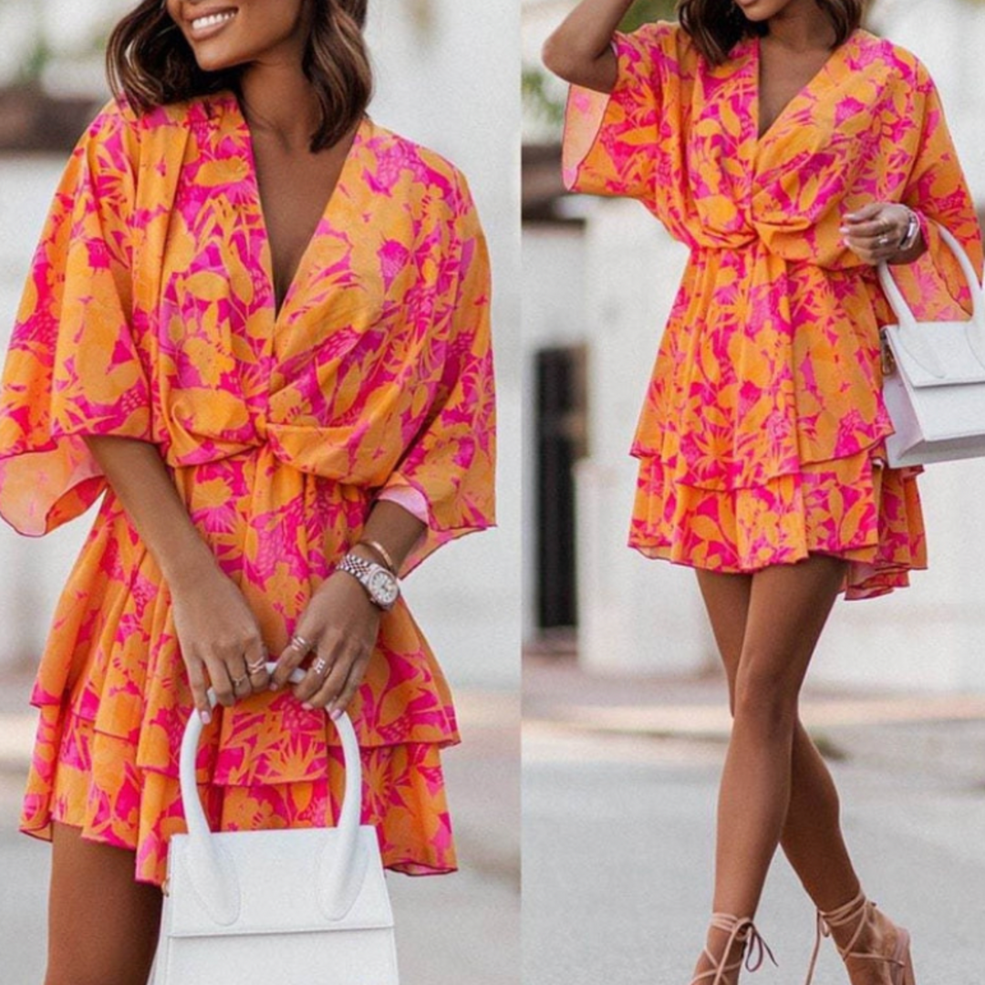 Chloe - Chic Floral Mini Dress