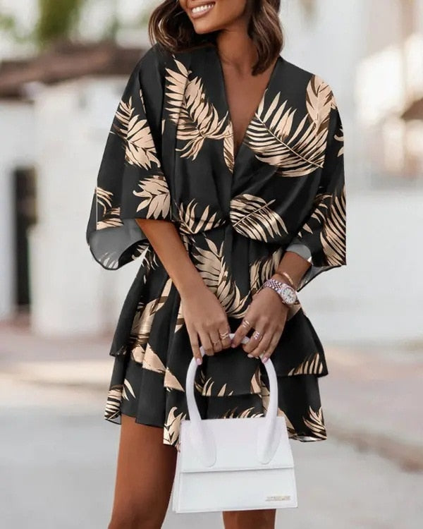 Chloe - Chic Floral Mini Dress