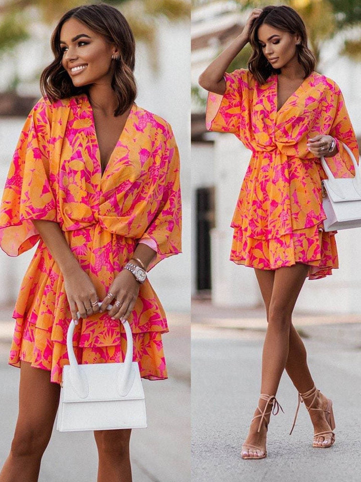 Chloe - Chic Floral Mini Dress